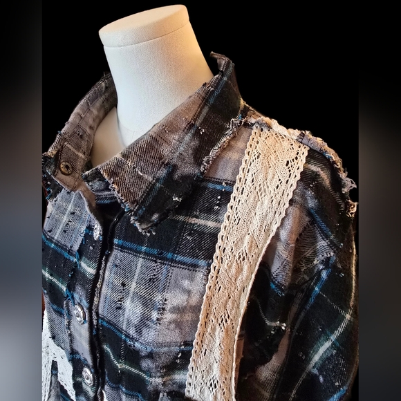 POL Black and Gray Plaid Jacket - Picture 2 of 7